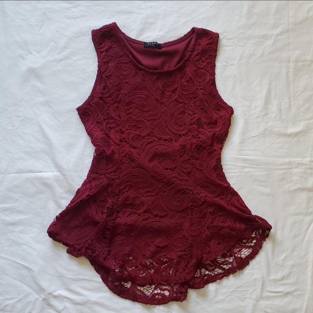 Elegant Lace Sleeveless Blouse - Burgundy